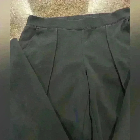 JCrew Petite Small Elastic Waist Pintuck Cropped Pant Black In Seam 24 inches - Picture 3 of 6